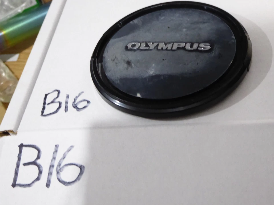 Olympus Genuine vintage zuiko 72mm Front Lens Cap - Image 2 of 3