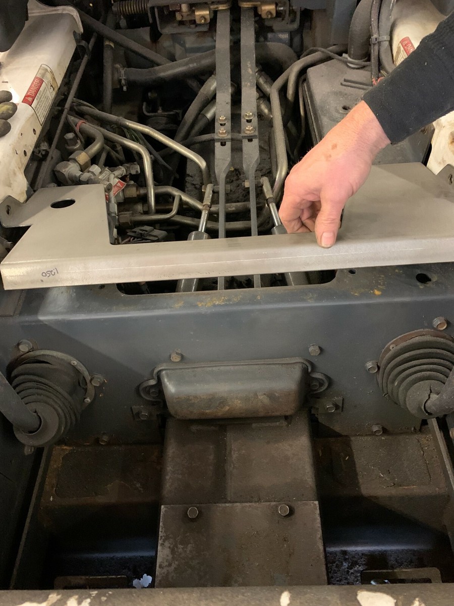 Seat Pan Insulation for Loaders | 6729013 | Bobcat Company