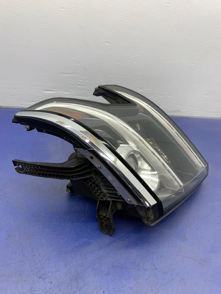 2015-2016 CHEVY SUBURBAN LH LEFT HALOGEN HEAD LIGHT LAMP - Image 2 of 4