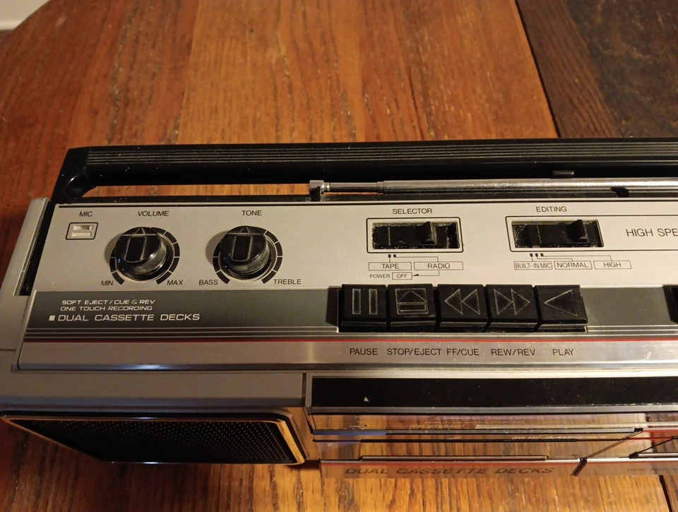 Quasar Stereo Radio Cassette Recorder GX3636 Dual Cassette Decks Ambience AC Ada - Image 4 of 4