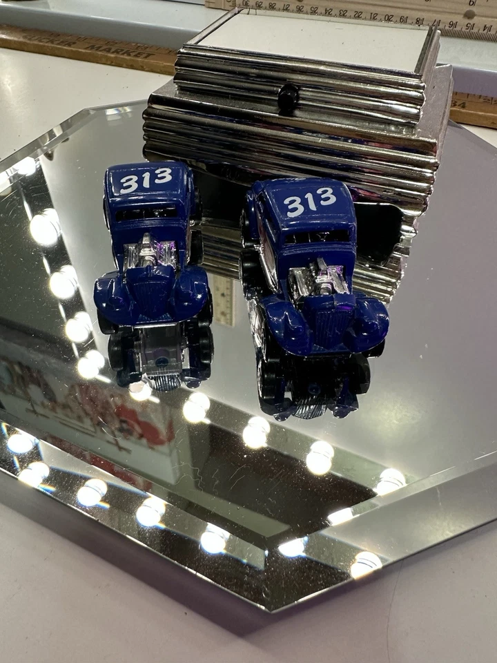 Matchbox  33 Willys Street Rods, 2 Variations, Black/ Gray Base - Image 2 of 4