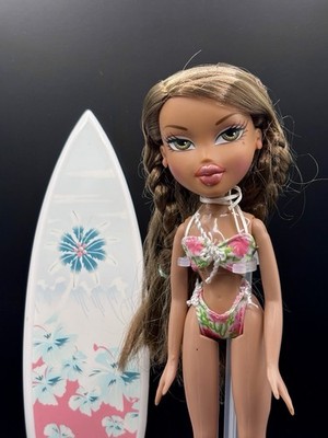 MGA Bratz Hot Summer Dayz Yasmin 2007 Modepuppe mit Zubehör RAR