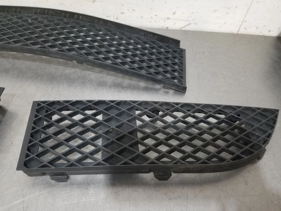 06 2006 宝马 760LI BUMPER 安装低速中心格栅 — 第 4/4 张图片