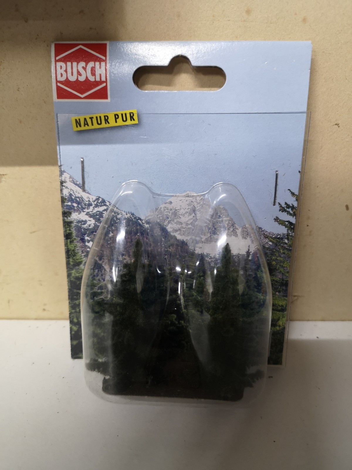 Busch 6131 Realistic Fir Trees 2 X 55mm HO/OO