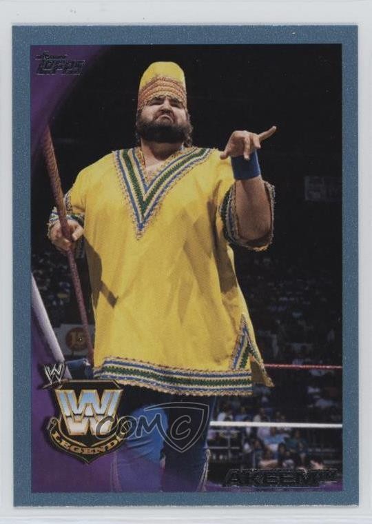 2010 Topps WWE Blue 572/2010 Akeem #81 0ad