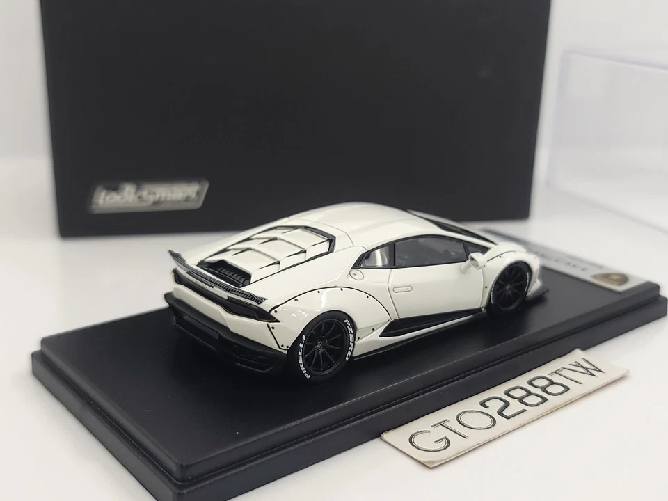 Looksmart 1:43 Lamborghini Huracan Aftermarket(LB Works) - White Bianco (LS461B) - Image 2 of 4