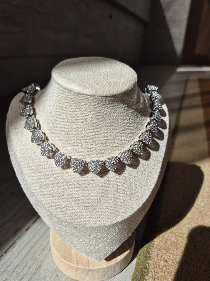 Collana CUORI DI LUCE cuori Tempestati Di Zirconi Super Luminosi - Immagine 3 di 4