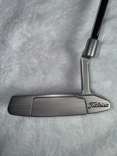 Scotty Cameron Select Newport 2 Putter 34” RH – Excellent Condition w/ Headcover