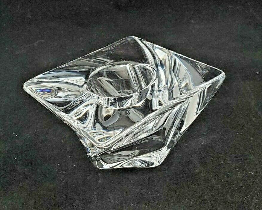 Sweden Orrefosのクリスタルガラスの置き物 ORREFORS SWEDEN CRYSTAL TORNADO PATTERN VOTIVE CANDLE HOLDER
