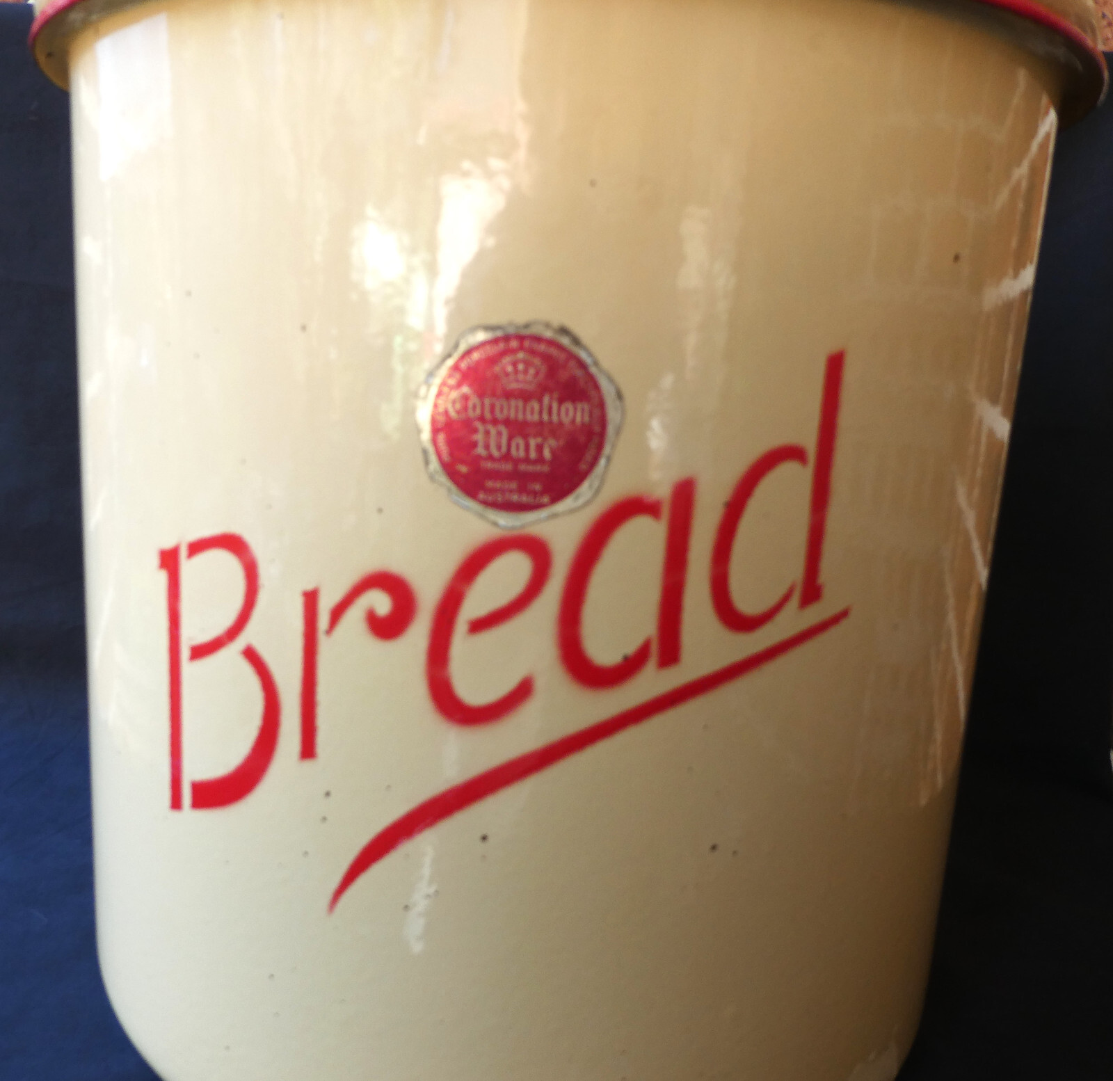 Rare Vintage 1930's/40's Australian Coronation Ware Large Enamel Bread