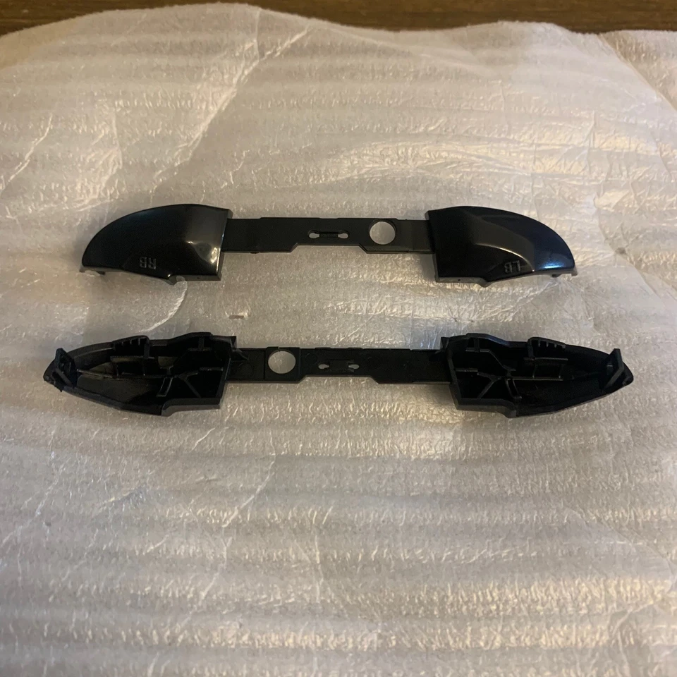 Xbox Elite Series 2 Controller Replacement LB RB Bumpers Black (Not Chrome) - Image 3 of 4