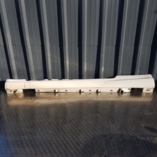 MERCEDES E KLASSE SEITENSCHWELLER VORNE LINKS Calcitweiß 650 A2076901740 W207 MERCEDES E KLASSE SEITENSCHWELLER VORNE LINKS Calcitweiß 650 A2076901740 W207