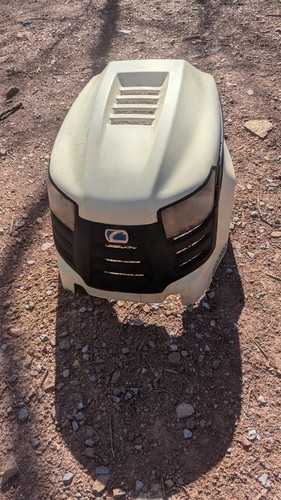 Griglia faro cappa trattorino prato Cub Cadet LTX 1046 GT 1054 LGT 1050 - Foto 1 di 12