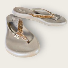 Flojos Rosita Women's Flip Flop Sandals Brown Embossed Floral Thong Size 9