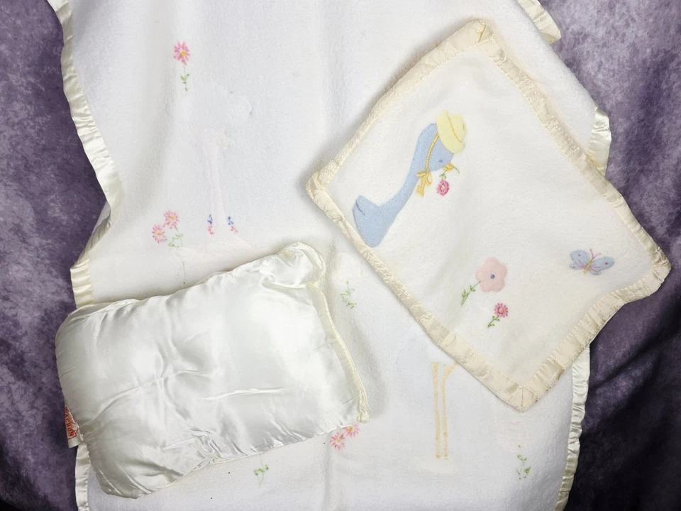 Juego de almohadas manta bebé Dacron vintage años 60 borde satinado gansos pastel guardería Dec Foto 3 de 4