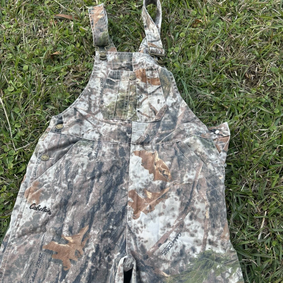 Mono con tirantes Cabella’s para niños jóvenes SM CabelaZonz Realtree camuflaje Foto 4 de 4