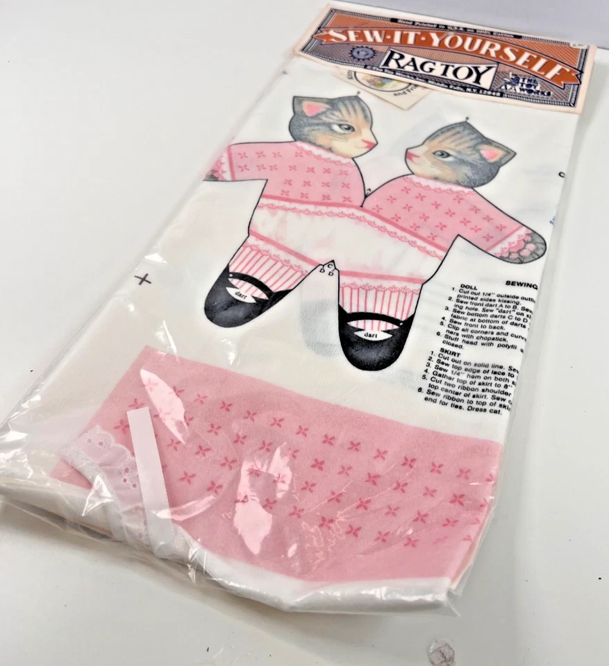 Vintage Sew-It-Yourself Kitten Rag Toy Fabric Panel The Toy Works USA NOS - Image 2 of 4
