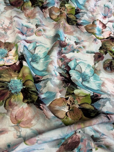 3.7 Metres Aqua Watercolour Retro Floral Printed Viscose Dress Fabric. - Picture 3 of 4