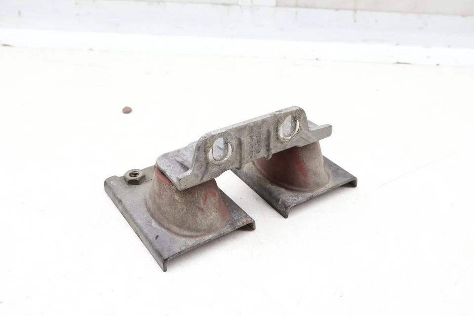 2005-2011 AUDI A6 - Exhaust Hanger / Mount Bracket 4F0253099L - Image 2 of 4