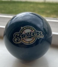 MLB Milwaukee Brewers Pool/Billiards Cue Ball Great Gift! Unique!