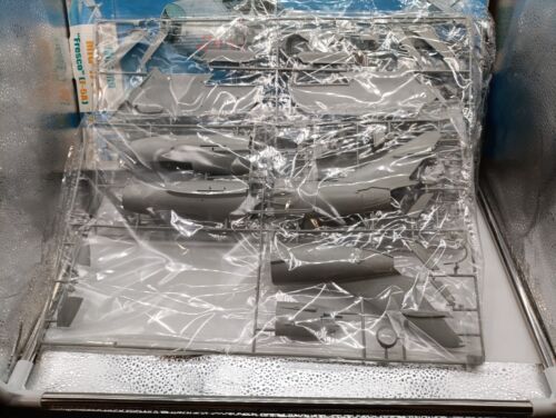 Mikoyan MiG-17PF Fresco F-5A aereo airplane 1/32 TRUMPETER kit §§ - Foto 4 di 4