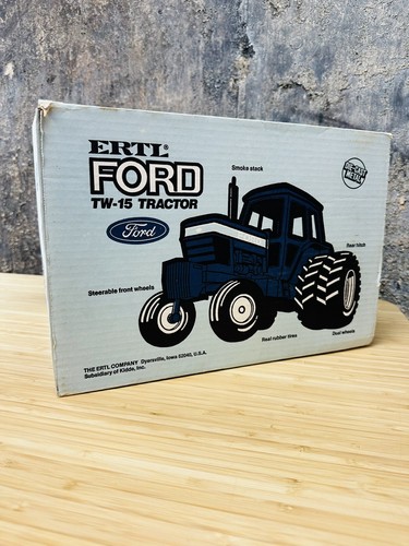 Vtg ERTL Ford TW-15 Tractor Blue 1/12 Scale Die Cast Metal New In Original Box - Picture 10 of 12