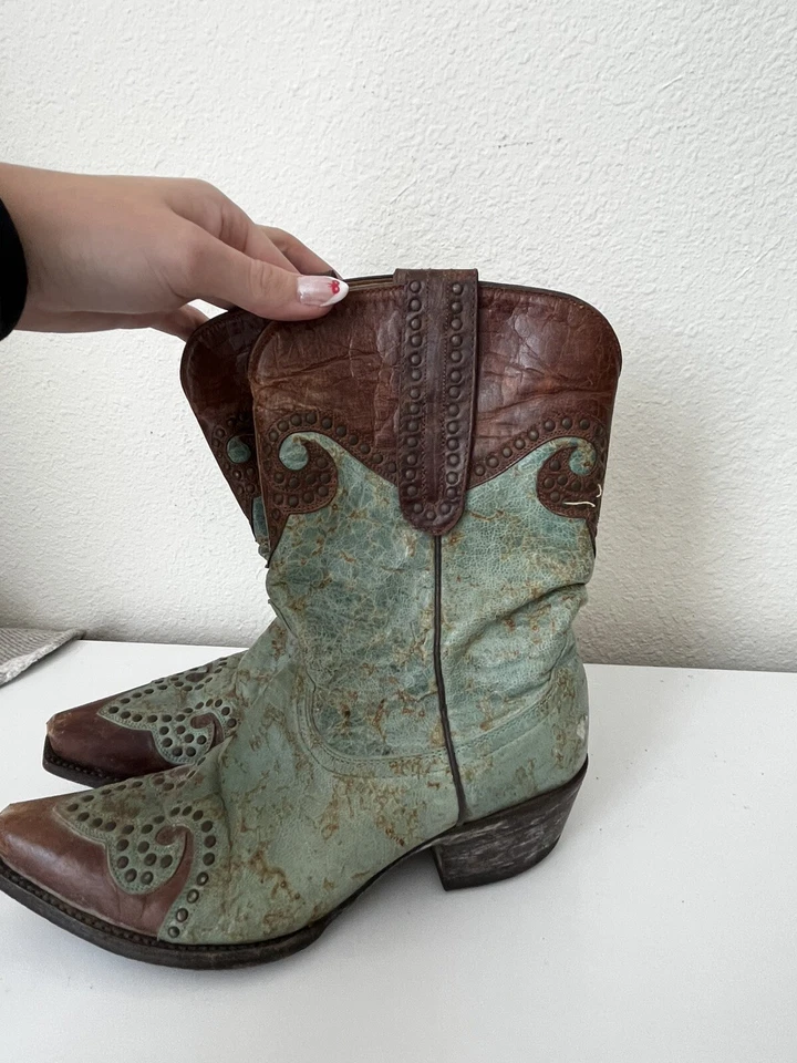 旧 GRINGO SNIP TOE 皮靴 Caroline Aqua Yippee Kiyay 黄铜 6B 码(狗) — 第 2/4 张图片