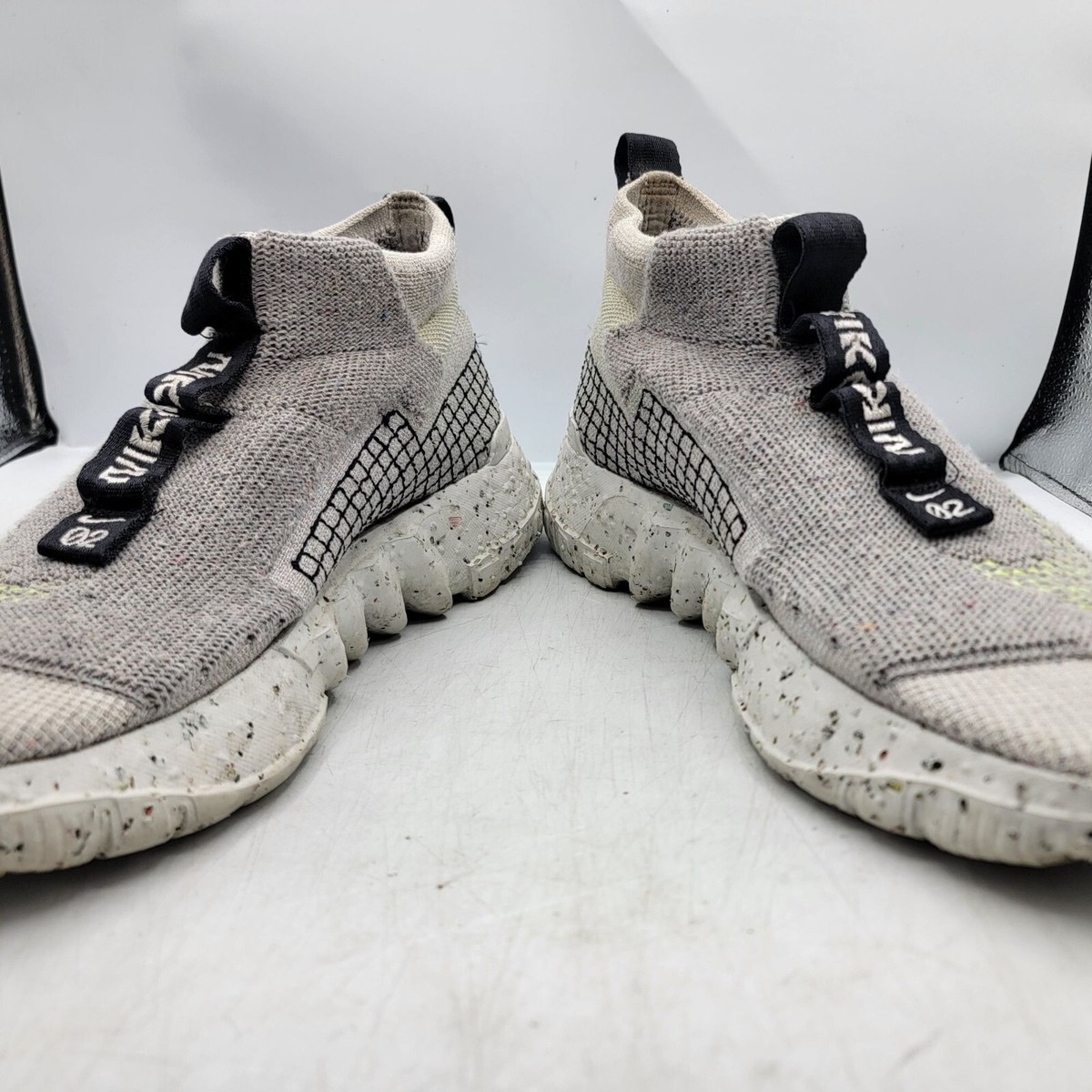 Nike Space Hippie 02 Low Mens 10.5 Sneakers Shoes Gray Volt 