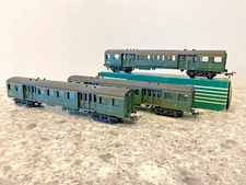 3 Hornby AcHo 736 Voiture Banlieue 1st. Cl. coaches. Excellent Condition.