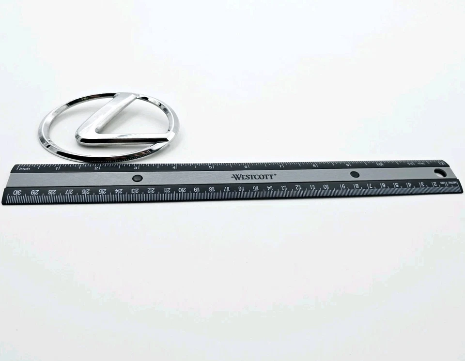 2002-2006 LEXUS ES300 ES330 EMBLEMA DO PORTÃO TRASEIRO LOGOTIPO EMBLEMA SÍMBOLO FABRICANTE DE EQUIPAMENTO ORIGINAL - Imagem 2 de 3