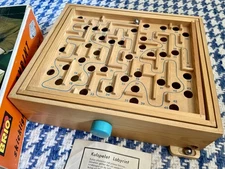 Brio Labyrinth Wooden Maze Game Sweden 31804 w box Vintage 70's Excellent