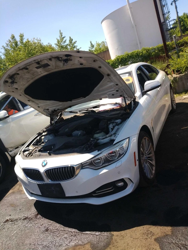 Conjunto de espejo retrovisor izquierdo BMW 428I 2015 blanco fabricante de equipos originales usado 124 k millas NJ25-17627 Foto 3 de 4