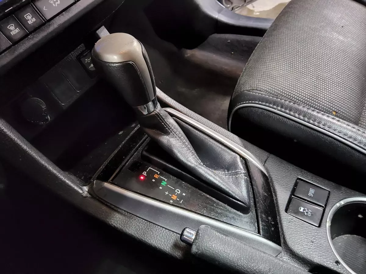 2016 toyota 2024 corolla shift knob
