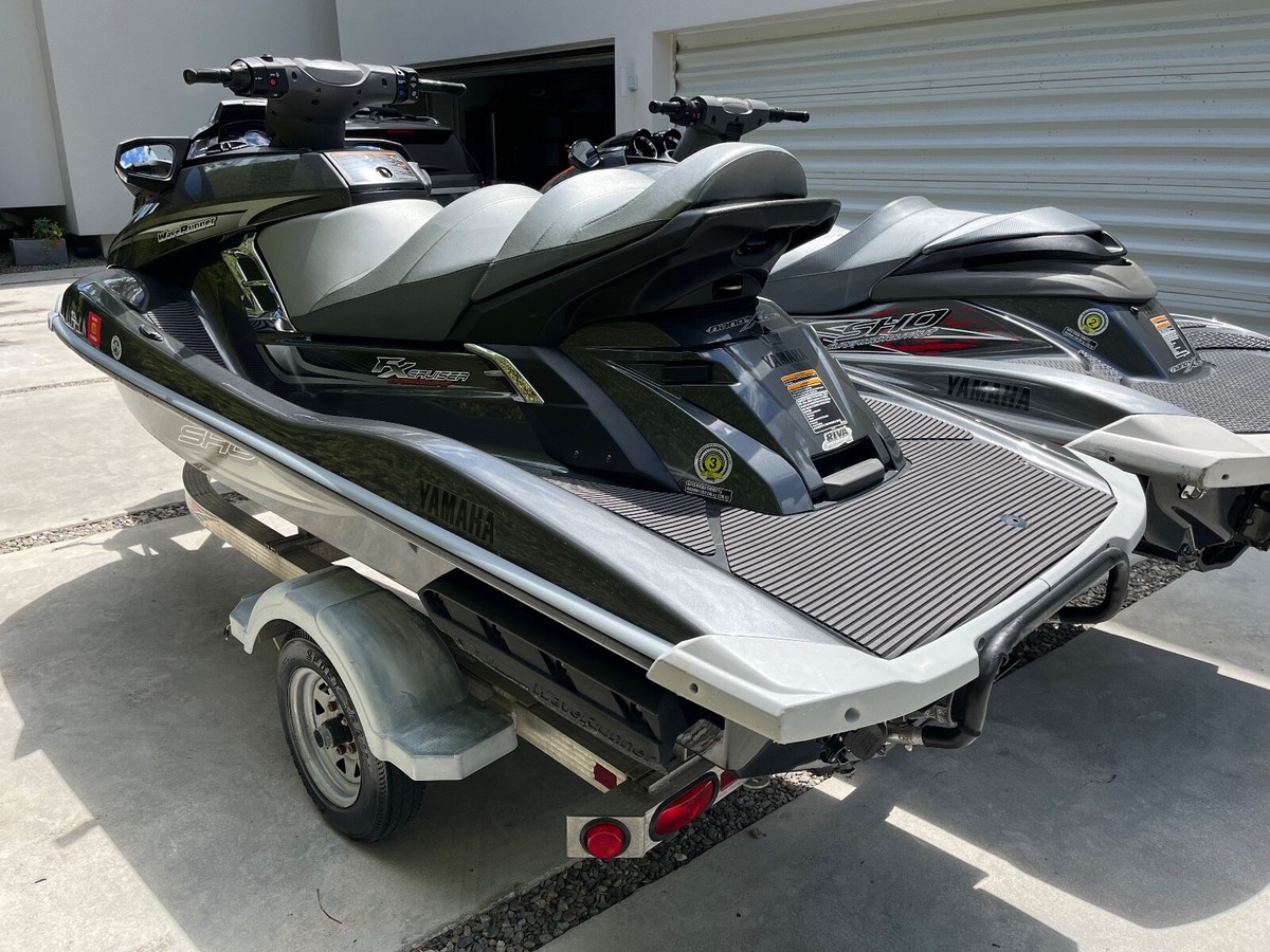 2012 Yamaha wave runner FX SHO & FZR SHO for sale, trailer