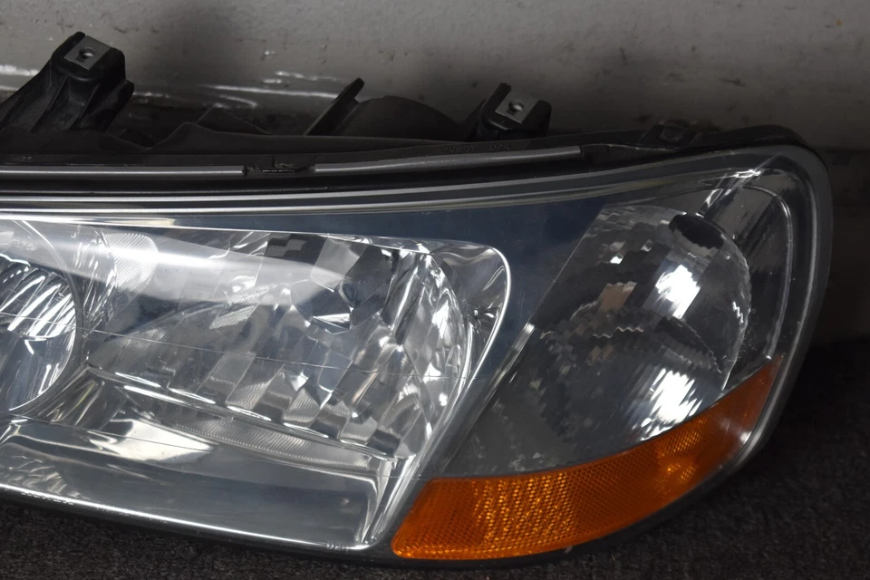 2002-2003 ACURA TL HEADLIGHT LEFT FACTORY OEM - Image 3 of 4