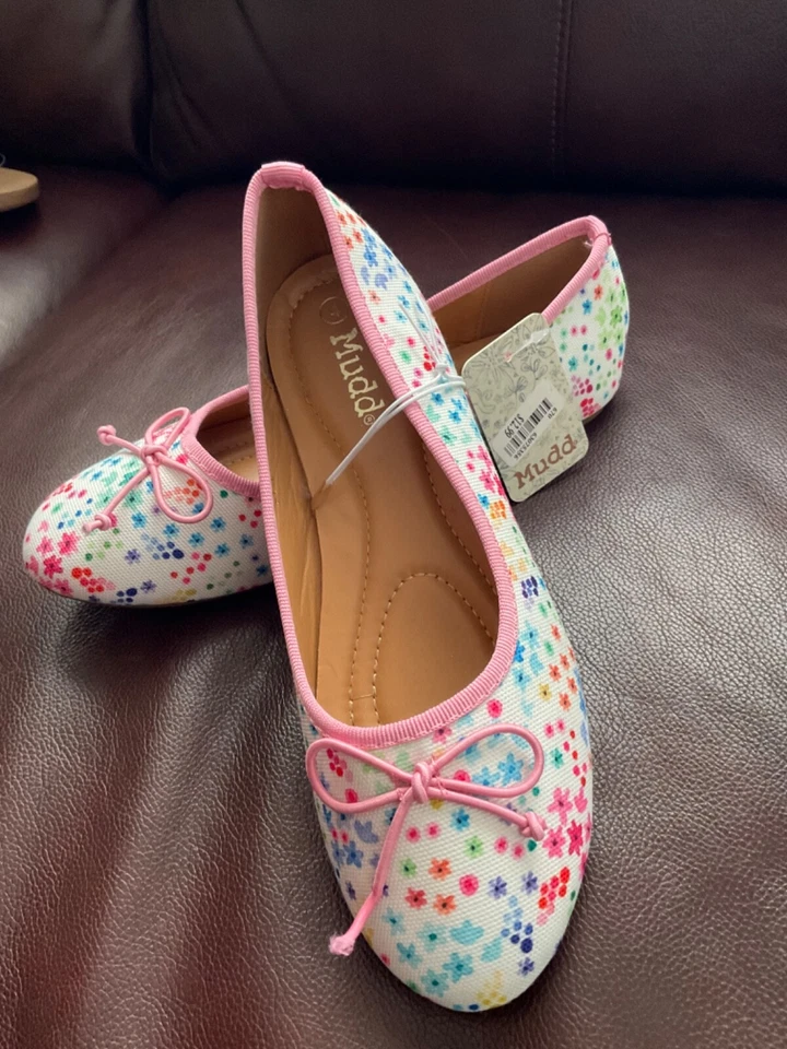 Nuevo Zapato Mudd Informal Rosa Floral Tejido Estilo Ballet Sin Cordones NIÑAS Talla 4 Nuevo con Etiquetas Foto 2 de 4