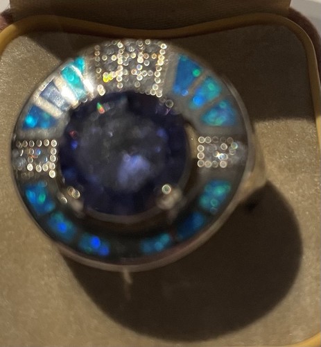 Stunning silver (925) Synthetic Stone set Ring - Picture 2 of 5
