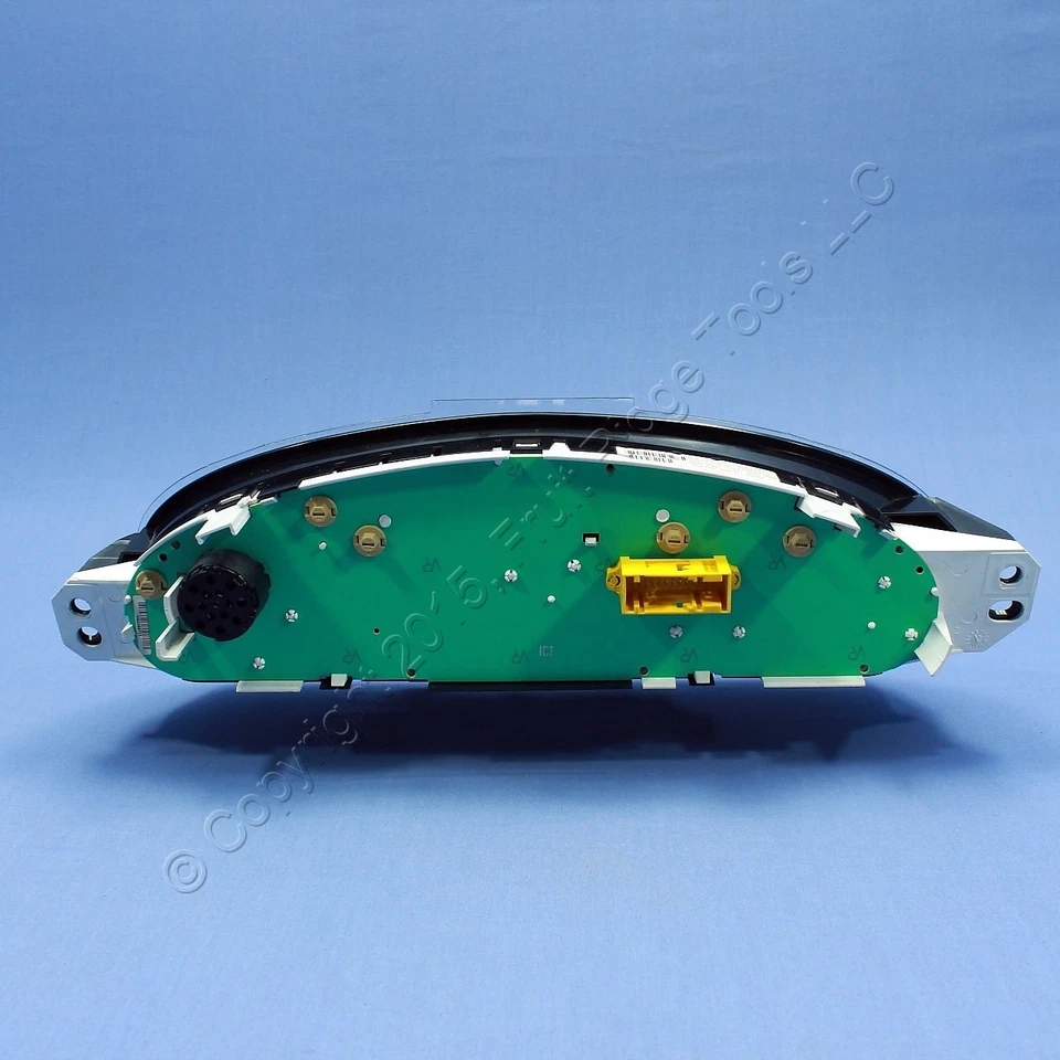 Cuadro de instrumentos para llevar GM OEM 22625413 para Saturn Ion 2003 1000 millas Foto 2 de 4