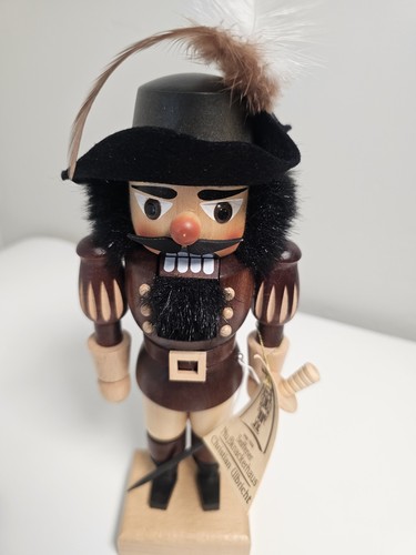 Christian Ulbricht Musketeer Nutcracker 10" Sword Natural Wood Made In Germany - Picture 2 of 9