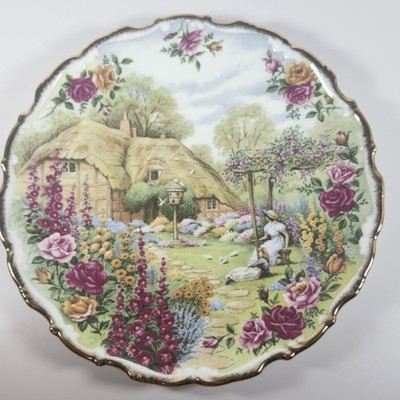 Royal Albert Tranquil Garden Plate 8 3/8'' Fred Errill EUC