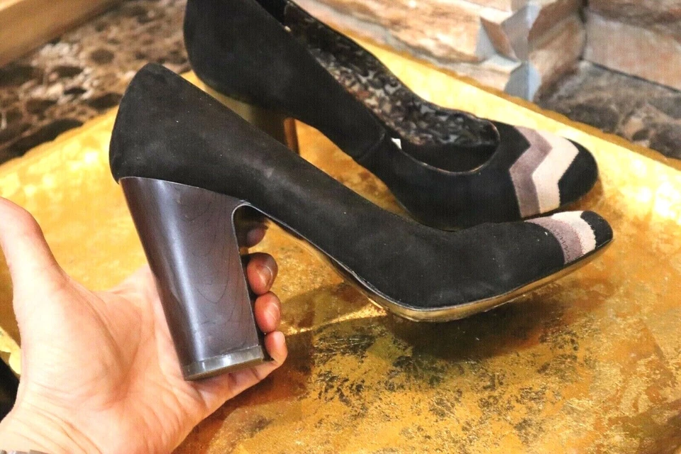 Zapatos de salón Missoni Tacones Negros Gamuza Color Block EE. UU. 6 Bloques Foto 3 de 4