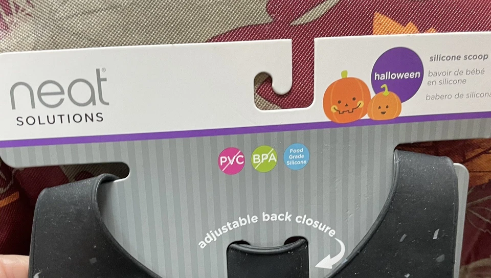 Nuevo babero de silicona Soluciones limpias ¡Hey Boo! Halloween PVC, libre de BPA Foto 4 de 4