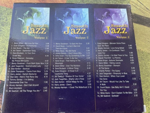 Smooth Jazz 3 Vol CD Set Made In Holland 2000 Pre-owned see Photos For Content - Picture 3 of 7