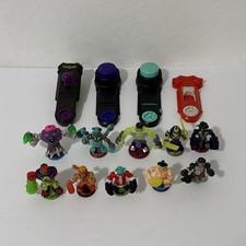 Legend Of Akedo Arcade Warrior Action Figures - Lot of 10 Figures & 4 Controller