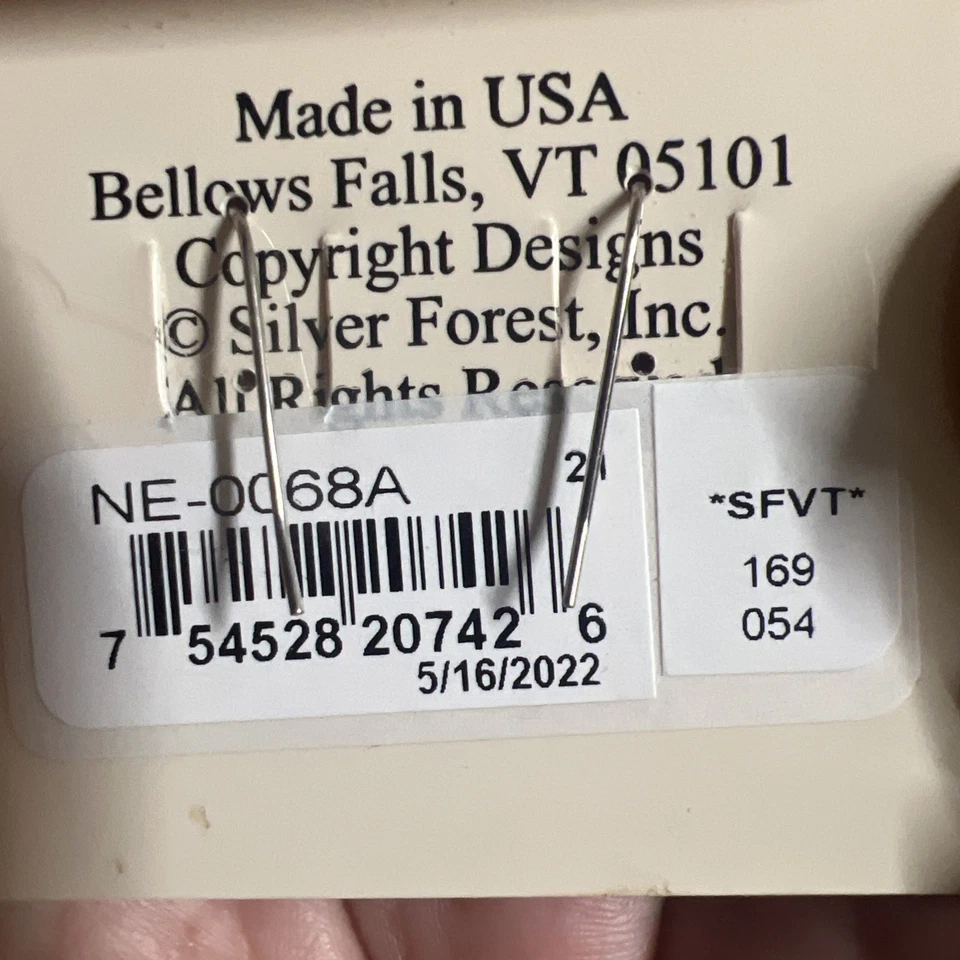 Pendientes Silver Forest EE. UU. Lágrima Tono Plata Cuentas Púrpura Cuelgan Foto 3 de 4