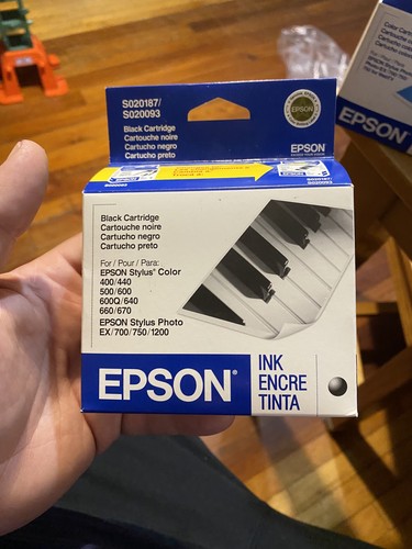 Epson S020187 / S020093 Black ink Cartridge (2) - 1 NEW SEALED / expired 2009 - Picture 2 of 7