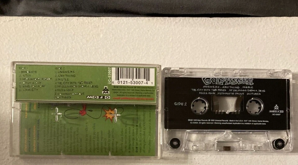 Goldfinger Cassette Tape OOP Reel Big Fish Feldmann Blink 182 avril Foto 2 de 4