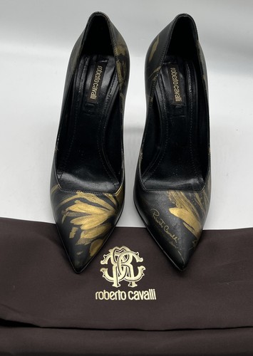 Roberto Cavalli Black/Gold Leather Logo Printed Pointed Toe Heel sz 37