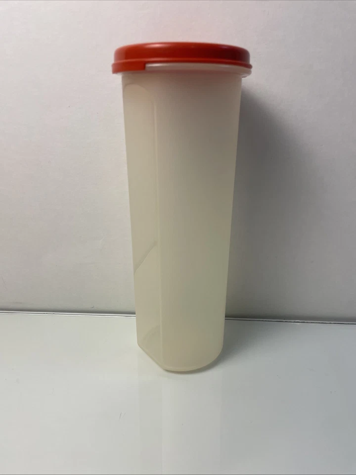 Contenedor de almacenamiento alto Tupperware 30 fl oz / 890 ml tapa naranja 9" hecho en EE. UU. Foto 3 de 4