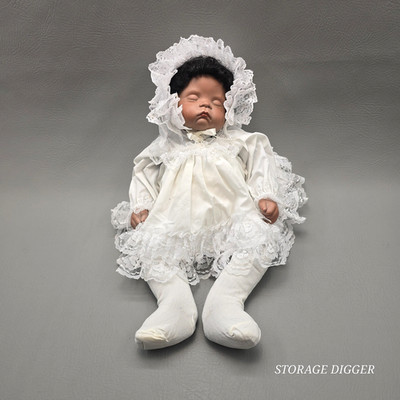Vintage Pamela Lunsford Sleeping Baby Doll White Lace Bonnet Christening Dress